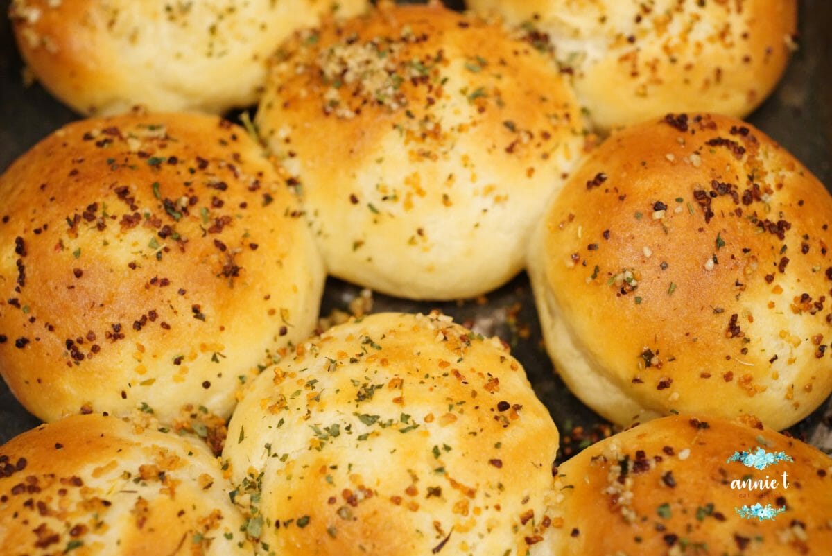 Garlic Roll Recipe Annie T Eat Travel