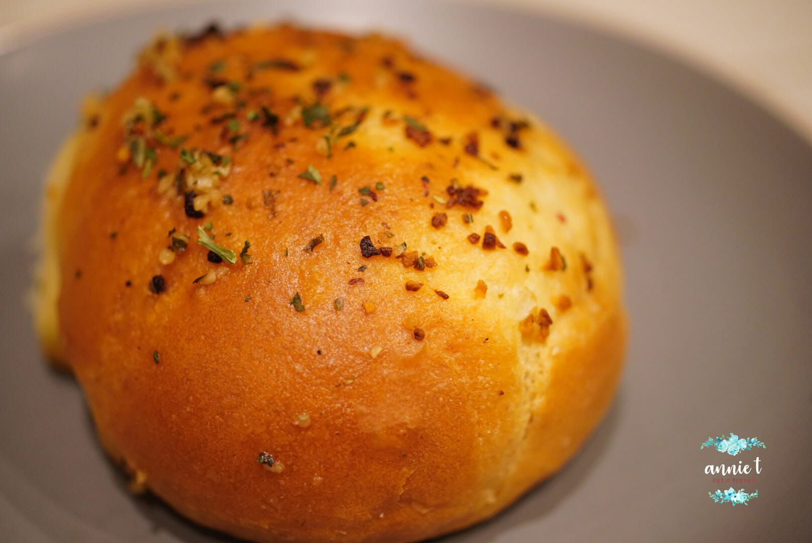 Garlic Roll Recipe Annie T Eat Travel
